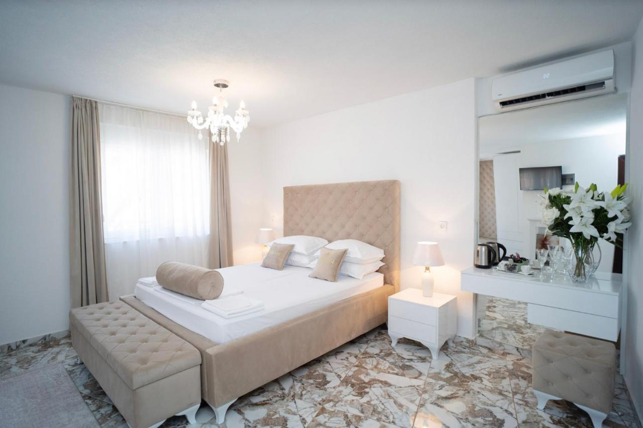 Urban Suites & Apartments Mostar Bagian luar foto