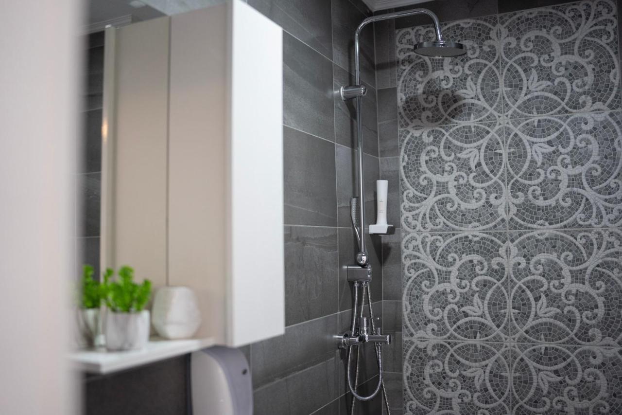 Urban Suites & Apartments Mostar Bagian luar foto