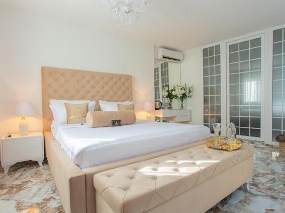 Urban Suites & Apartments Mostar Bagian luar foto