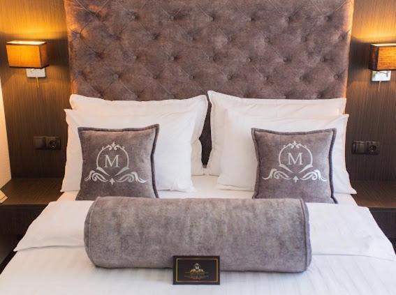 Urban Suites & Apartments Mostar Bagian luar foto