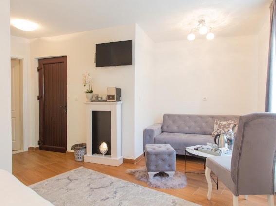 Urban Suites & Apartments Mostar Bagian luar foto