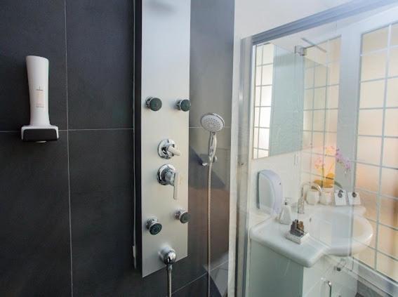 Urban Suites & Apartments Mostar Bagian luar foto